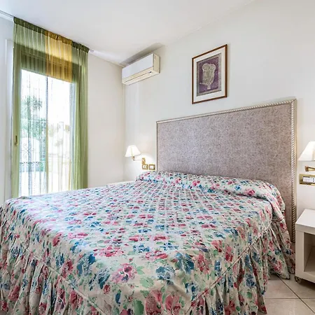 Apartment Dependance Villa Azzurra *